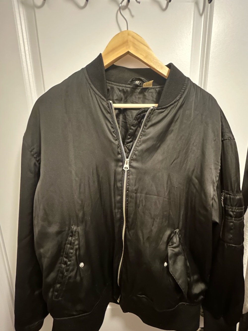H&M Black Satin Bomber Jacket - women’s Classic Zip Front